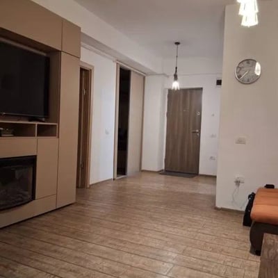 Аренда комфортных 2-комнатных апартаментов с гардеробной, 62 м², Констанца, Румыния